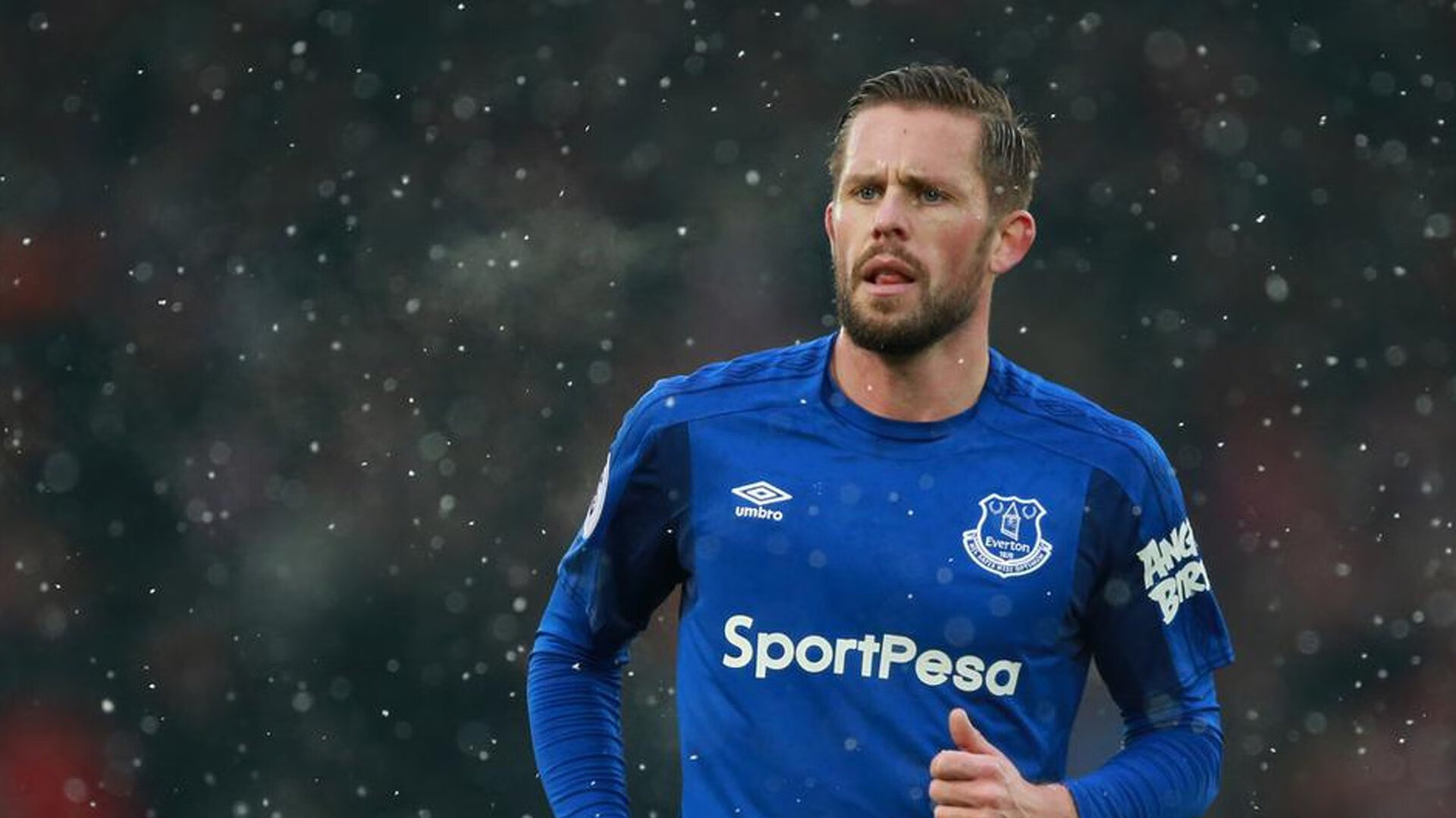 东契奇全场22投9中，砍下29分11篮板10助攻3抢断，东契奇克服颈伤触底反弹 单节暴走狂砍19分强势收胜